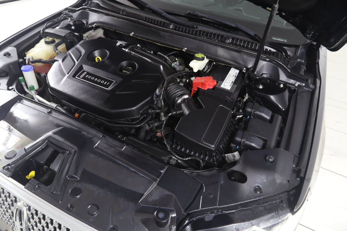 Used 2017 Lincoln MKZ Premiere FWD image 16
