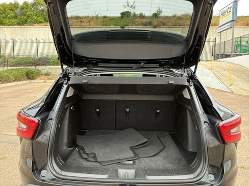 Used 2025 Chevrolet Trax LT image 30