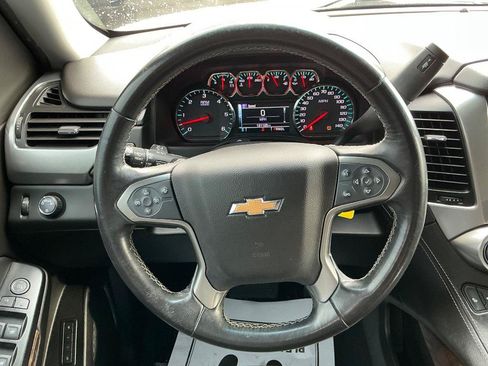 Used 2019 Chevrolet Tahoe LT RWD image 17
