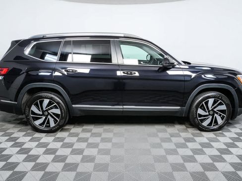 Certified 2025 Volkswagen Atlas SEL image 3