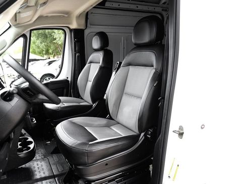 Used 2025 RAM ProMaster 2500 w/ Convenience Group FWD image 33