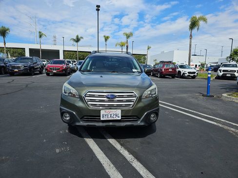Used 2015 Subaru Outback 2.5i Premium AWD/4WD image 12