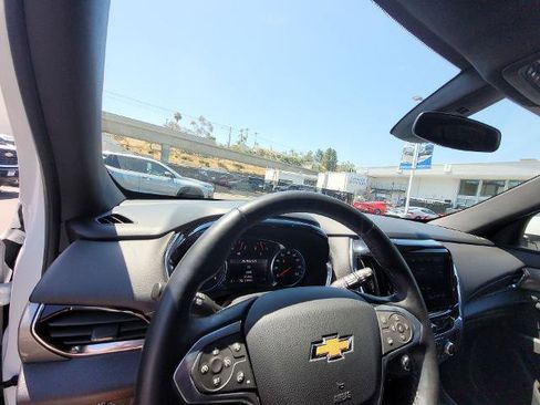 Used 2023 Chevrolet Traverse LT FWD image 10