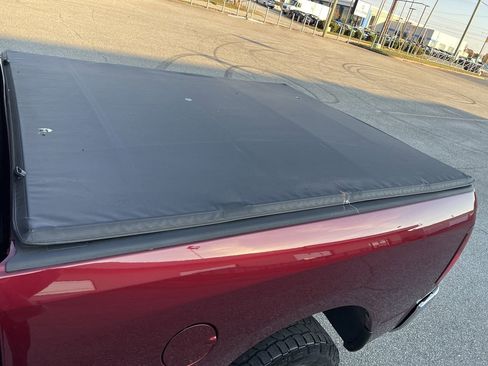 Used 2019 RAM 1500 Classic SLT image 22