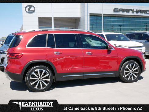 Used 2023 Mercedes-Benz GLB 250 4MATIC image 9