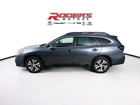 Certified 2022 Subaru Outback Limited w/ Popular Package #2 AWD/4WD image 4