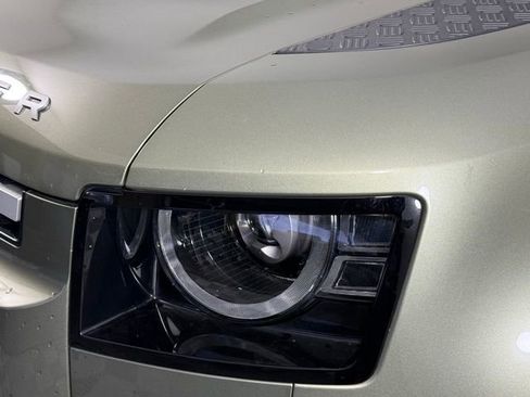 Used 2020 Land Rover Defender 110 SE AWD/4WD image 11