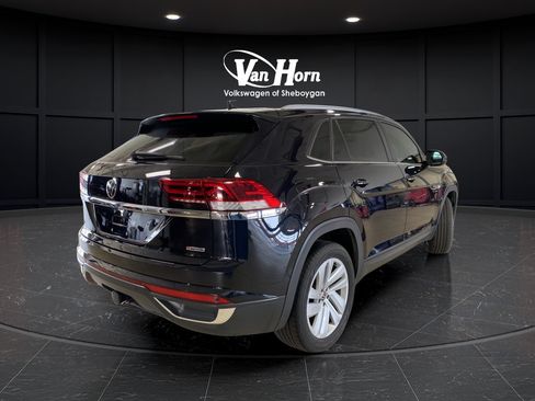 Used 2022 Volkswagen Atlas Cross Sport SE AWD/4WD image 7
