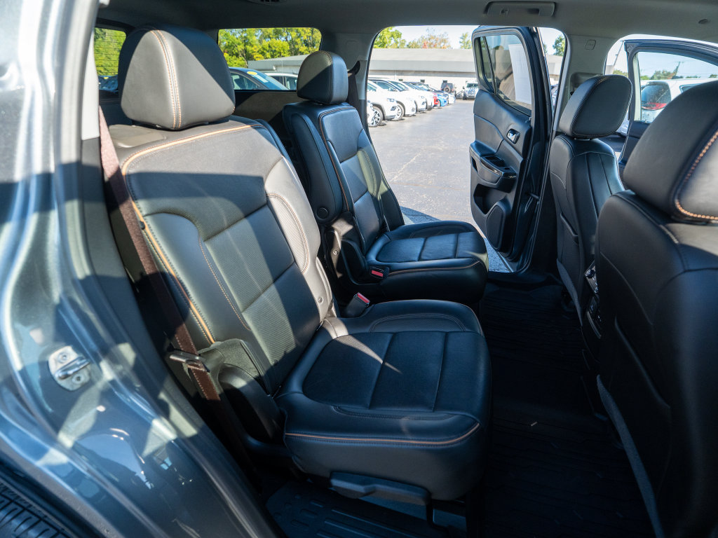 Used 2021 GMC Acadia AT4 w/ Trailering Package AWD/4WD image 15