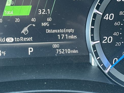 Certified 2022 Toyota Highlander Platinum image 19