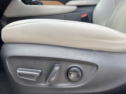 Used 2024 Toyota Grand Highlander FWD image 15