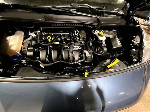 Used 2020 Ford Transit Connect XL image 9