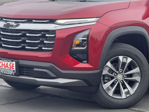 New 2026 Chevrolet Equinox LT w/ LPO, Floor Liner Package image 3