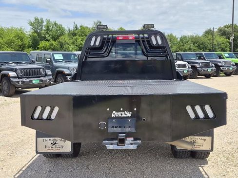 Used 2024 RAM 3500 Tradesman w/ Chrome Appearance Group AWD/4WD image 6