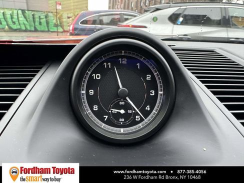 Used 2023 Porsche Macan Turbo image 20