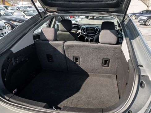 Used 2017 Chevrolet Volt LT image 9