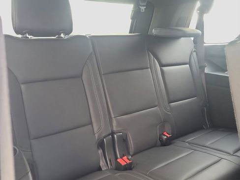 Used 2021 Chevrolet Tahoe Z71 w/ Luxury Package image 21