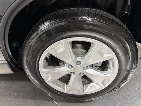 Used 2016 Subaru Forester 2.5i Premium w/ Popular Package #2 AWD/4WD image 12