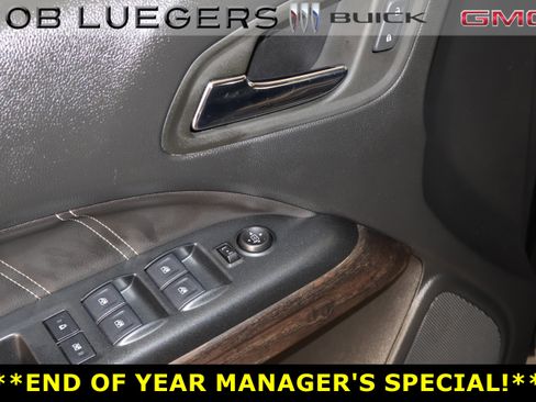 Certified 2022 GMC Canyon Denali w/ Denali Black Edition Package image 9