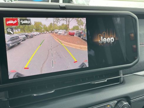 New 2025 Jeep Gladiator Rubicon image 17