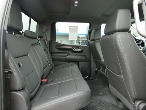 Certified 2024 Chevrolet Silverado 1500 LT Trail Boss w/ Convenience Package II image 15