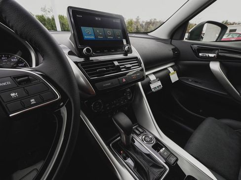 New 2026 Mitsubishi Eclipse Cross SE AWD/4WD image 17