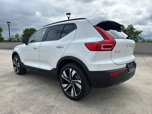 Certified 2024 Volvo XC40 B5 Plus w/ Protection Package Premier AWD/4WD image 6