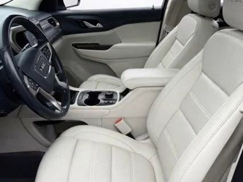 Used 2023 GMC Acadia Denali w/ Denali Ultimate Package AWD/4WD image 12