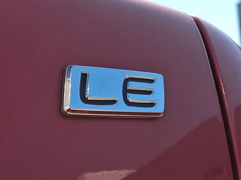 Used 2011 Toyota Corolla LE image 29