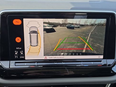 New 2026 Volkswagen Atlas Peak Edition AWD/4WD image 28