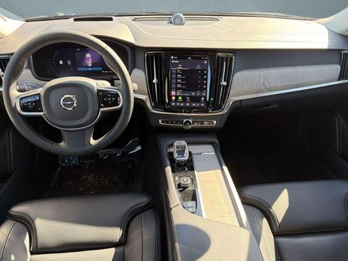 Certified 2023 Volvo S90 B6 Ultimate w/ Lounge Package image 25