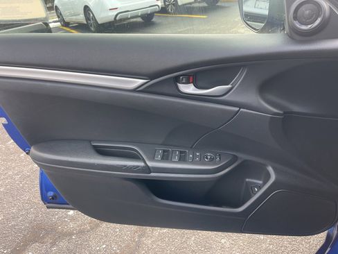 Used 2019 Honda Civic Sport image 9