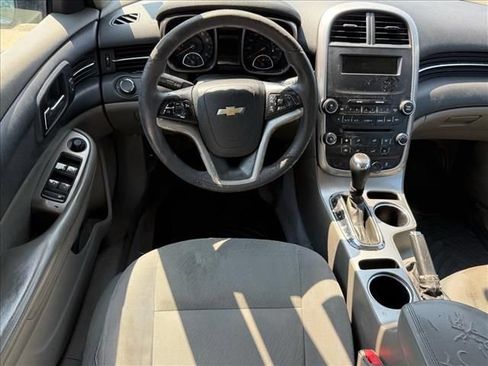 Used 2015 Chevrolet Malibu LS FWD image 8