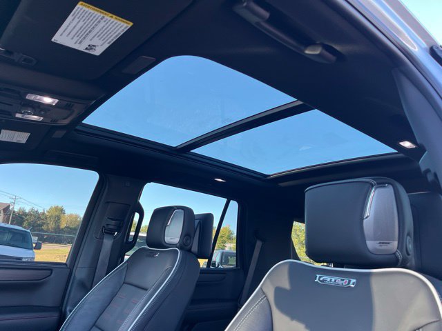 Used 2025 GMC Yukon AT4 Ultimate w/ LPO, Floor Liner Package AWD/4WD image 8