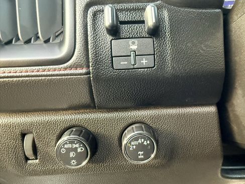 Used 2018 GMC Canyon All Terrain image 26