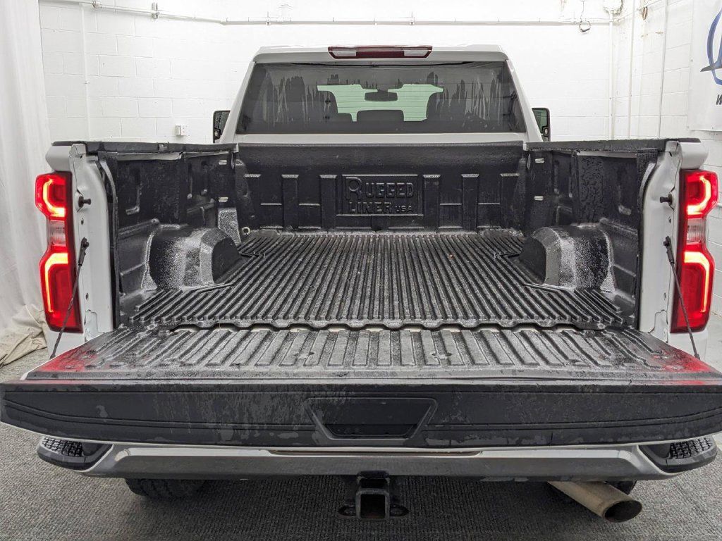 Used 2022 Chevrolet Silverado 2500 LTZ AWD/4WD image 17