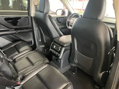 Used 2023 Lincoln Aviator AWD image 20