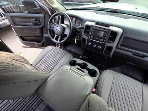 Used 2013 RAM 2500 Tradesman w/ Chrome Appearance Group AWD/4WD image 38