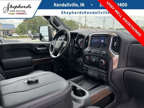 Used 2023 Chevrolet Silverado 2500 High Country w/ Z71 Off-Road Package image 9