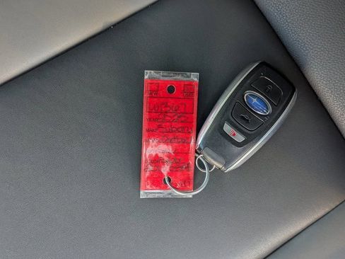 Used 2025 Subaru Outback Onyx Edition image 38