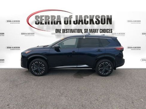 Used 2025 Nissan Rogue Platinum w/ Tech Package AWD/4WD image 6