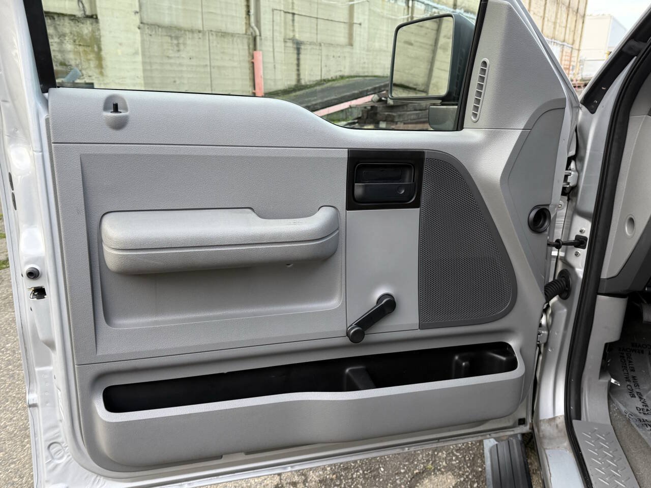 Used 2005 Ford F150 STX AWD/4WD image 32