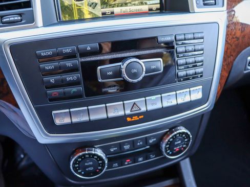 Used 2015 Mercedes-Benz GL 450 4MATIC image 46