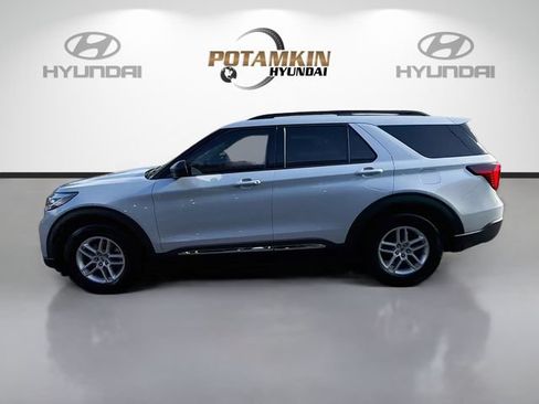Used 2025 Ford Explorer Active RWD image 8