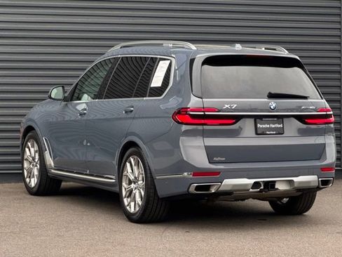Used 2023 BMW X7 xDrive40i w/ Premium Package AWD/4WD image 3
