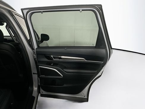 Used 2025 Kia Telluride EX X-Line image 32