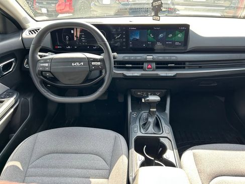 Used 2025 Kia K4 EX FWD image 15