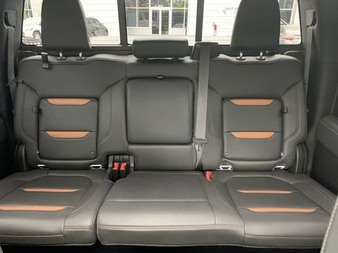 Used 2021 GMC Sierra 1500 AT4 w/ AT4 Premium Package AWD/4WD image 31