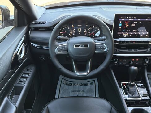New 2026 Jeep Compass Latitude AWD/4WD image 10