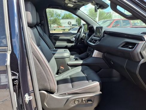 Used 2024 Chevrolet Suburban RST RWD image 24
